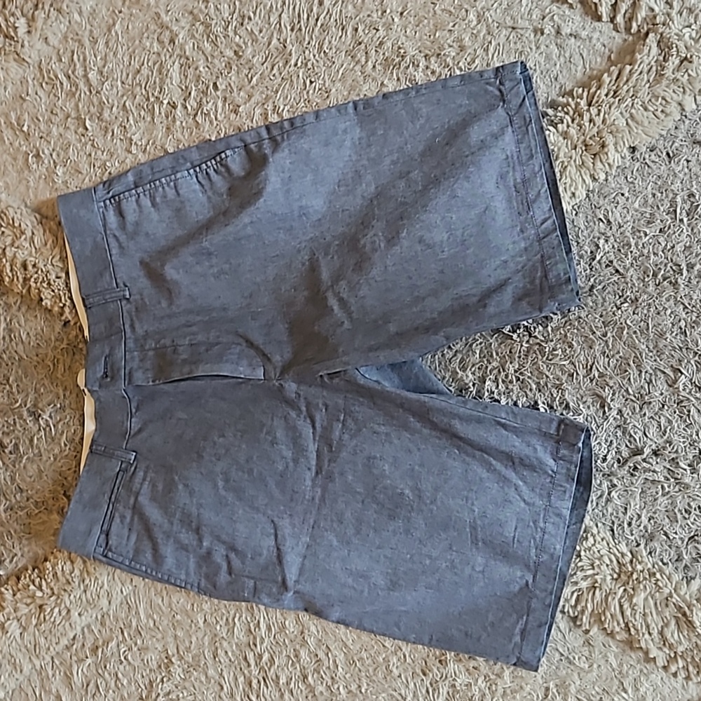 Grey Old Navy Men’s Ultimate Slim Shorts